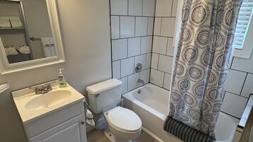 Towels, soap, shampoo, toilet paper