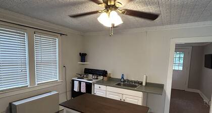 Cute Clayton Village Apartment. Dog friendly. With Boat Parking.