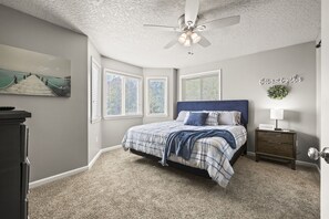 2 Schlafzimmer, Bügeleisen/Bügelbrett, WLAN, Bettwäsche