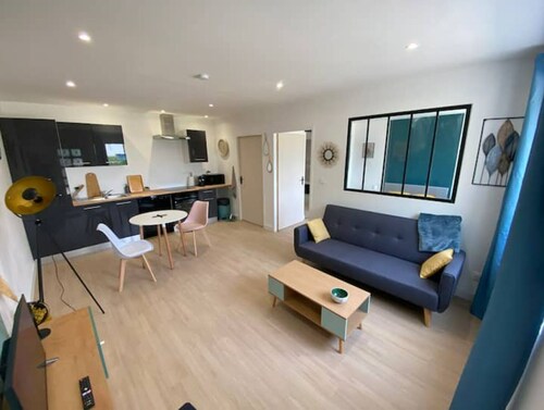 T2 spacieux avec baignoire Balnéo