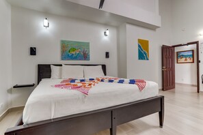 1 bedroom, free WiFi, bed sheets
