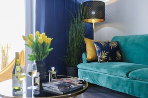 城市公寓 | 办公桌、隔音、熨斗/熨衣板、婴儿床