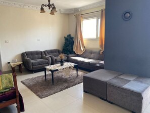 Gemeinsamer Schlafsaal, 1 Schlafzimmer, Raucher, Balkon | Wohnbereich