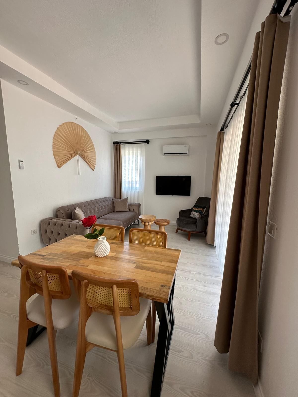 Classic Apartment | Desk, laptop workspace, blackout drapes, soundproofing