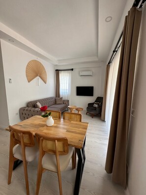 Classic Apartment | Desk, laptop workspace, blackout drapes, soundproofing - Likya Apart Kaş (Kas)