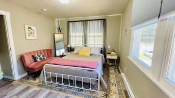 1 bedroom, desk, iron/ironing board, travel cot