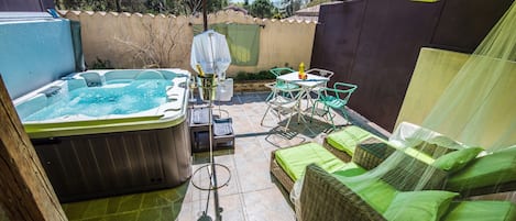 Terassi/patio