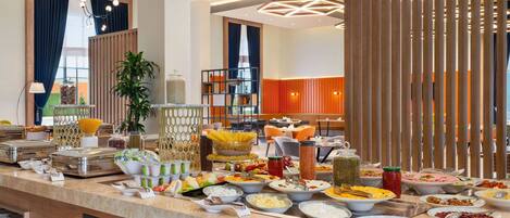 Café da manhã com buffet todos os dias (USD 25 por pessoa)