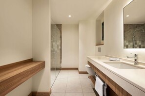 Bathroom - Wyndham Garden Zomin (Jizzakh)