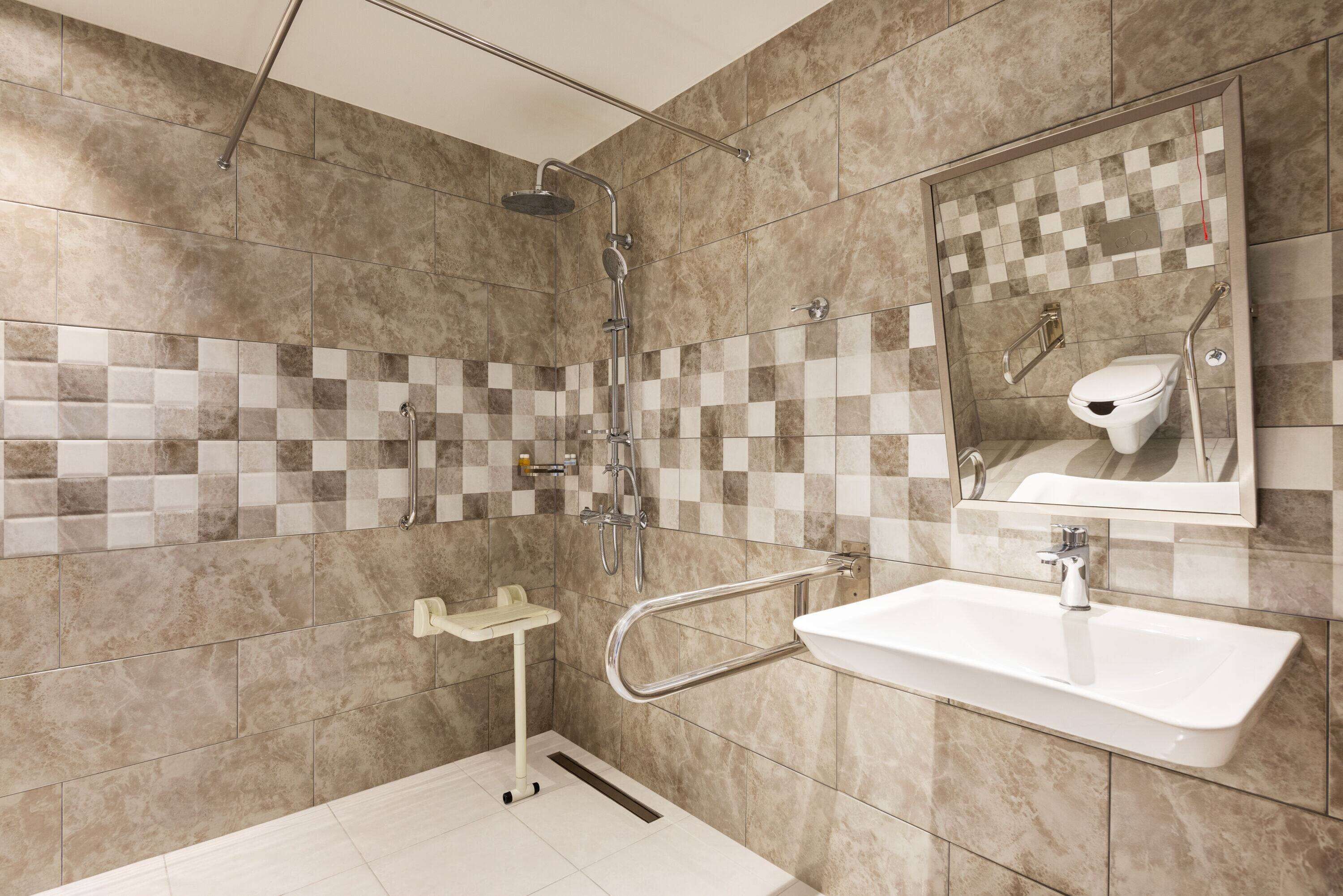 Salle de bain adaptée