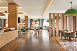 Dining - Wyndham Garden Zomin (Jizzakh)