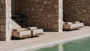 Piscina de natación o entrenamiento