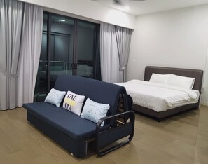 1 slaapkamer, een strijkplank/strijkijzer, wifi, beddengoed