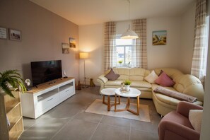 Fernseher, Stereoanlage