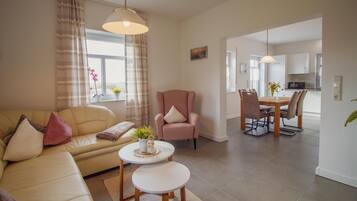 Fernseher, Stereoanlage