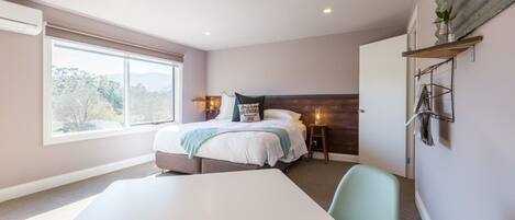 1 غرفة نوم ومكواة/لوح كي وواي فاي وملاءات أسرّة