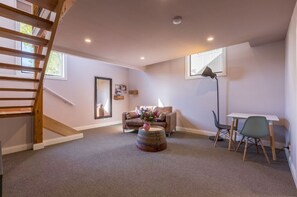Interior - King Gallery 2 (Healesville)