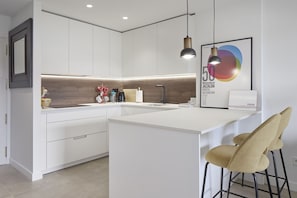 Fridge, microwave, oven, dishwasher