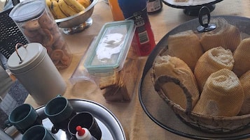 Desayuno a la carta gratuito y diario