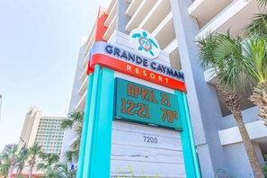 Property grounds - Grande Cayman 232 (Myrtle Beach)