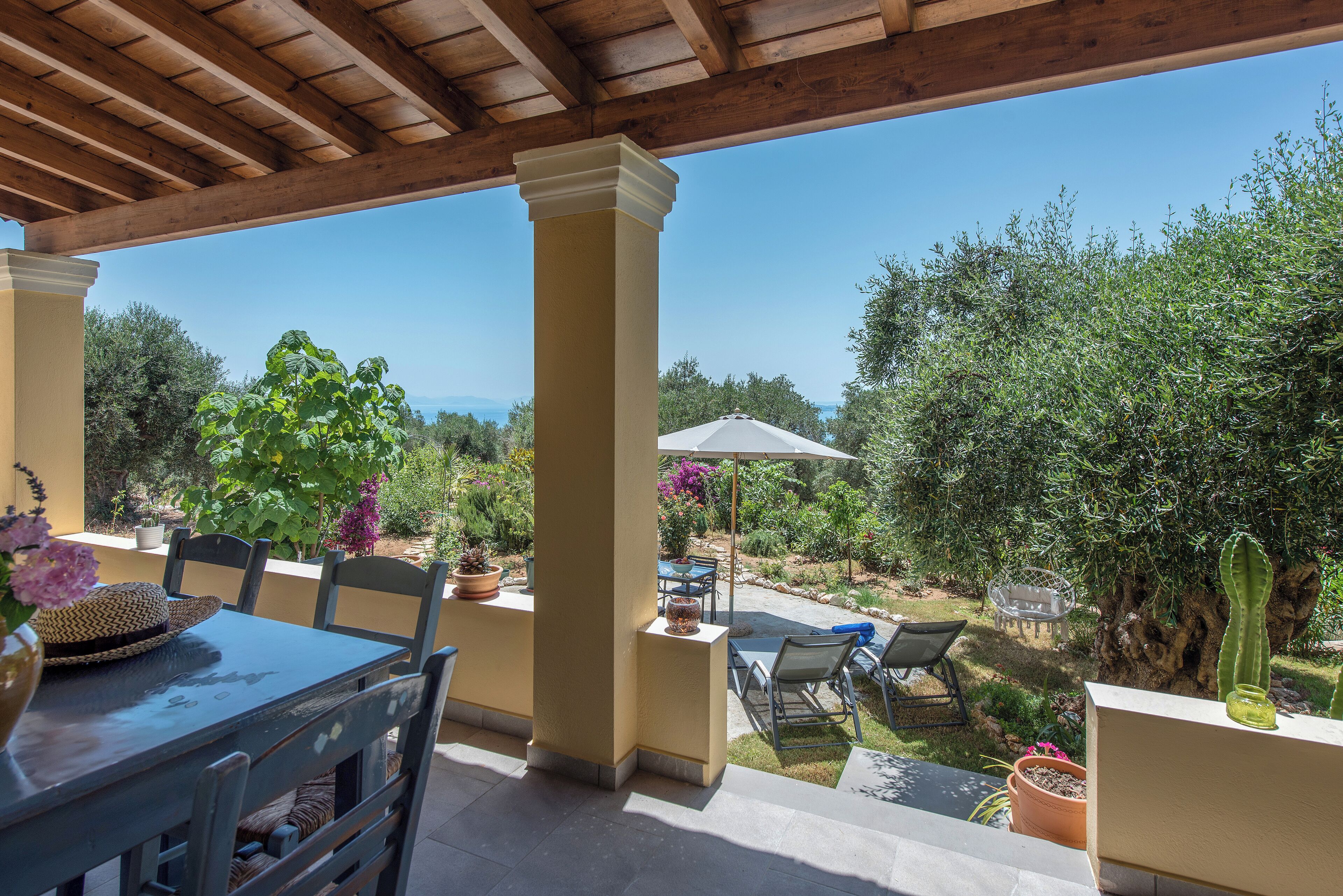 Rumah, 2 kamar tidur, pemandangan laut | Teras/patio