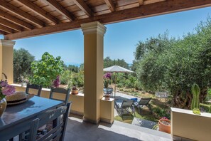 Ferienhaus, 2 Schlafzimmer, Meerblick | Terrasse/Patio