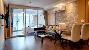 Apartment, 3 Bedrooms, Accessible, Balcony | View from property