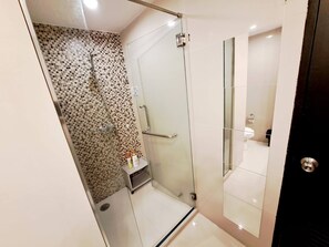 Apartment, 3 Schlafzimmer, barrierefrei, Balkon | Innenbereich