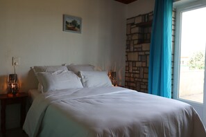 Habitación básica doble, baño privado (North facing) | Wifi gratis
