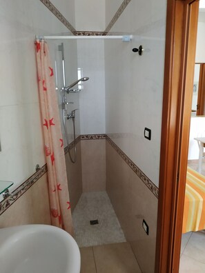Bathroom - Casetta Mariapia a few Steps From Gallipoli (Taviano)