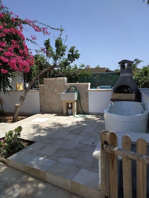 Maison, 1 chambre, fumeurs, vue jardin | Aire de pique-nique/barbecue