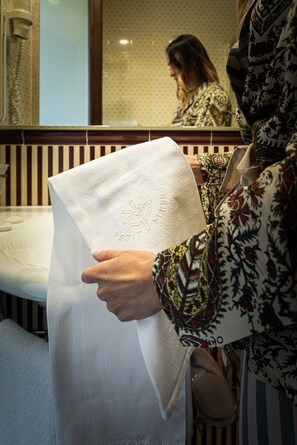 Habitació doble superior | Bany | Sabatilles 