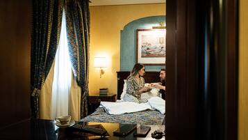 Habitació doble superior | Minibar, escriptori, cortines opaques i habitacions insonoritzades