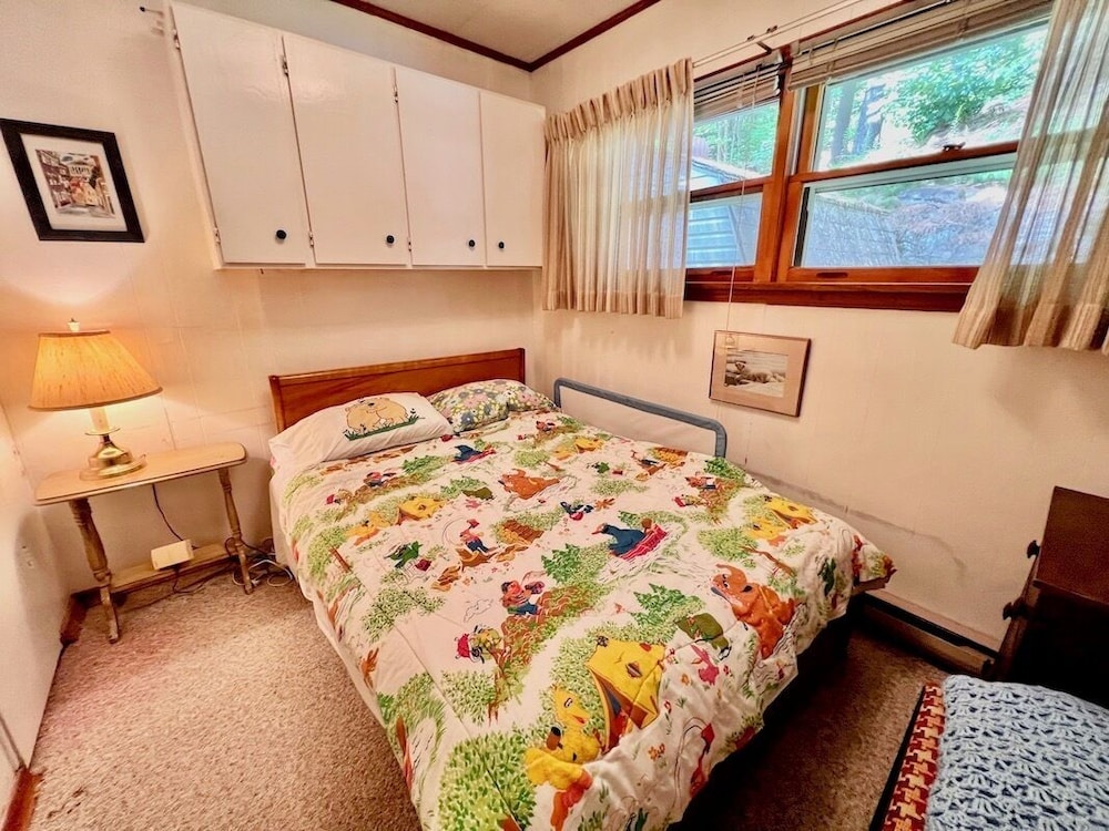 WesFranOl Cottage on Three Mile Lake in Muskoka Utterson Vrbo