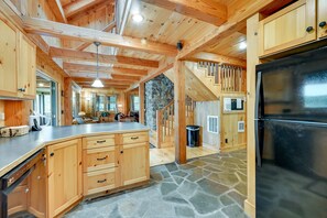 Interior - Lakefront Westhampton Cabin w/ Beach + Kayaks! (Westhampton)