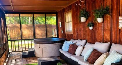 The Gator Den at Caddo Lake / Big Lake