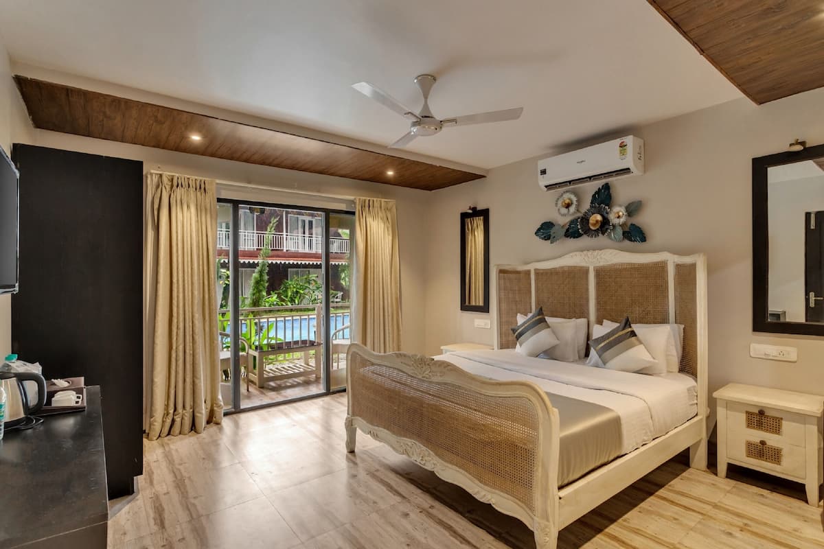 Suite | 1 bedroom, in-room safe, bed sheets
