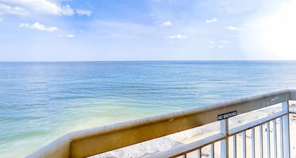 Oceanfront condo with amazing views, beach access, pool, hot tub, & balcony