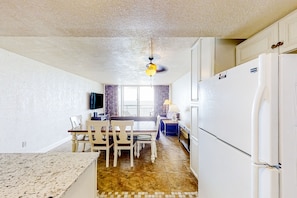 Interior - Oceanfront condo with amazing views, beach access, pool, hot tub, & balcony (Murrells Inlet)