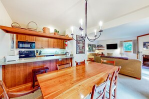 Interior - Trail Creek 16 | Condo in Killington (Killington)