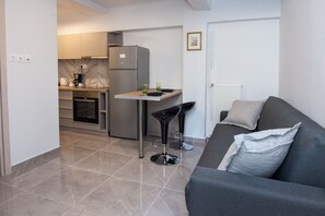 Living area - Charming Urban Oasis at Megaro Mousikis (Athens)