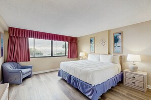 2 bedrooms, iron/ironing board, Internet, bed sheets