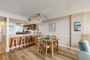 Dining - Carolina Dunes 102 | Condo in Myrtle Beach 2BR ocean view condo with pool access (Myrtle Beach)
