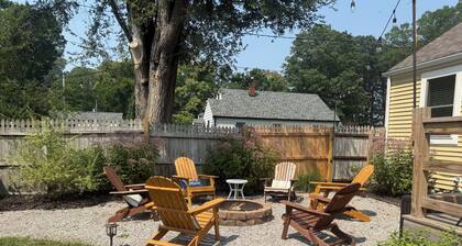 N Shore Bungalow-Close to St Joe, beaches, golf, wineries, 45 min to Notre Dame