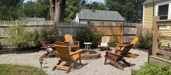 N Shore Bungalow-Close to St Joe, beaches, golf, wineries, 45 min to Notre Dame