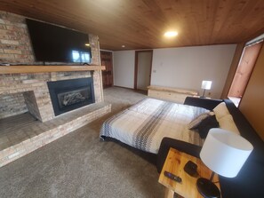 Smart-TV, Kamin, Stereoanlage, Computerbildschirme