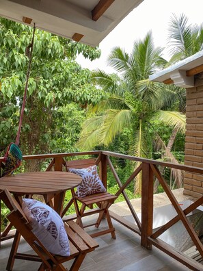 Comfort Room, 1 Katil Raja (King) dengan Katil Sofa | Pemandangan dari bilik