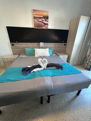 1 bedroom, in-room safe, iron/ironing board, travel cot
