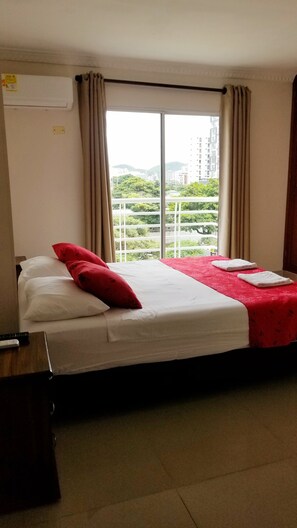 3 Schlafzimmer, Bügeleisen/Bügelbrett, kostenloses WLAN, Bettwäsche