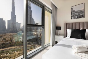 Bureau, fer et planche à repasser, Wi-Fi gratuit, draps fournis